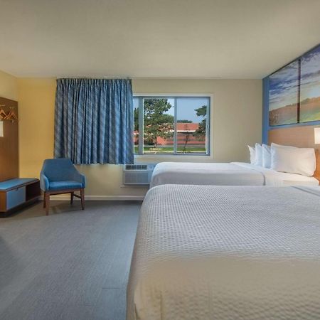 Days Inn & Suites By Wyndham Waterloo Luaran gambar
