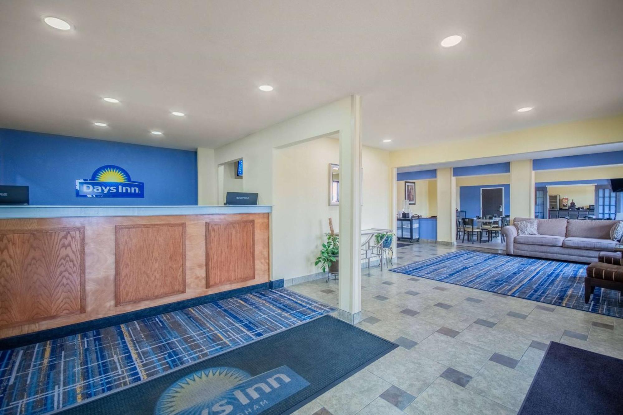Days Inn & Suites By Wyndham Waterloo Luaran gambar