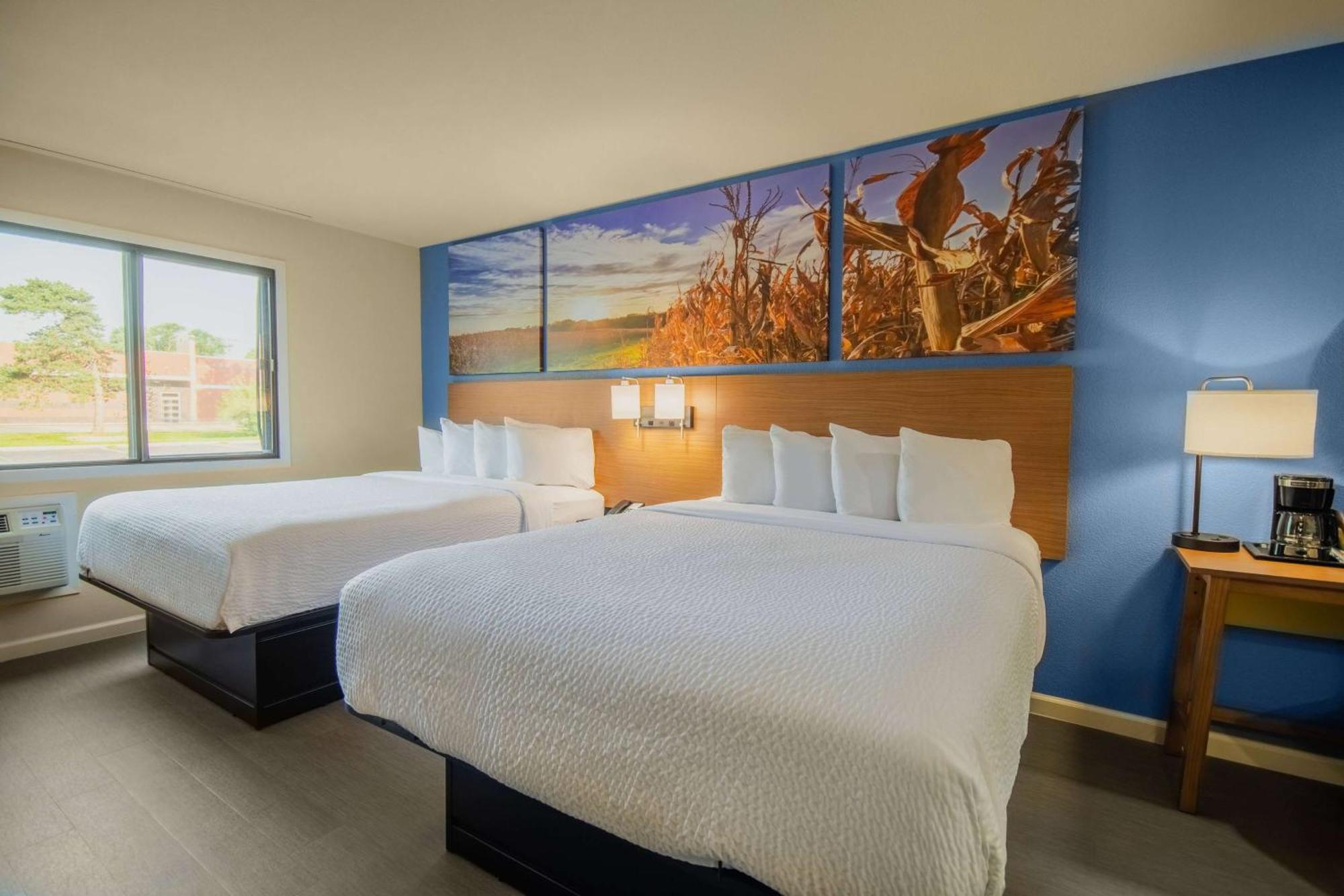 Days Inn & Suites By Wyndham Waterloo Luaran gambar