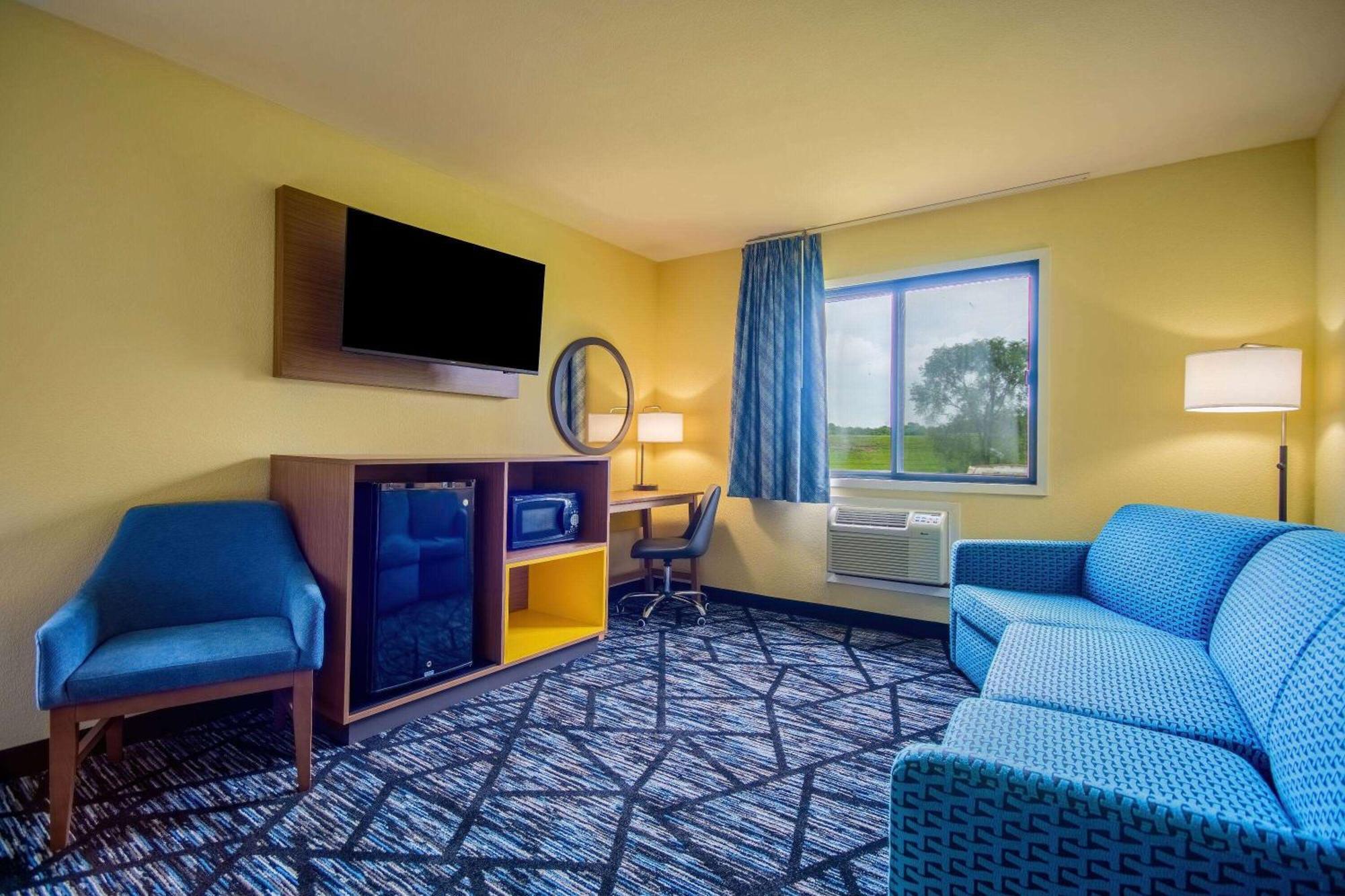 Days Inn & Suites By Wyndham Waterloo Luaran gambar